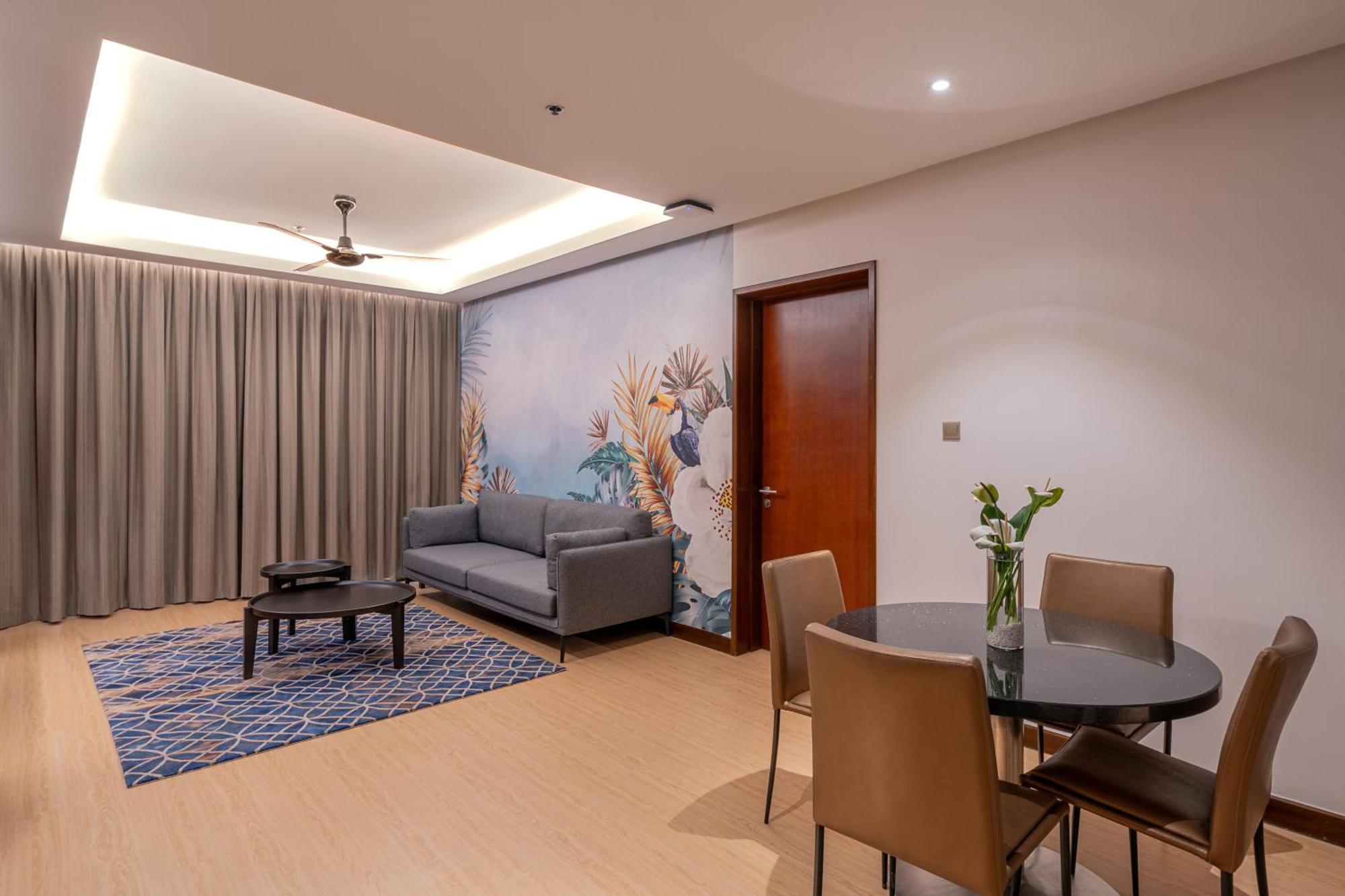 Two-Bedroom Suite Exclusive Residences Lounge Access