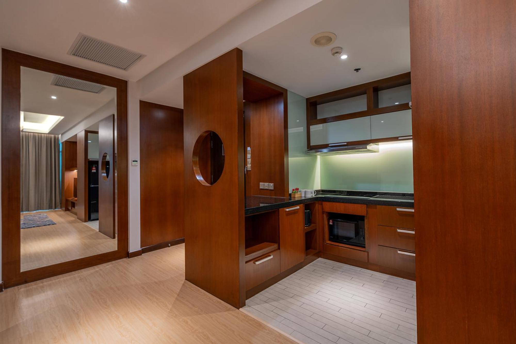 Two-Bedroom Suite Exclusive Residences Lounge Access