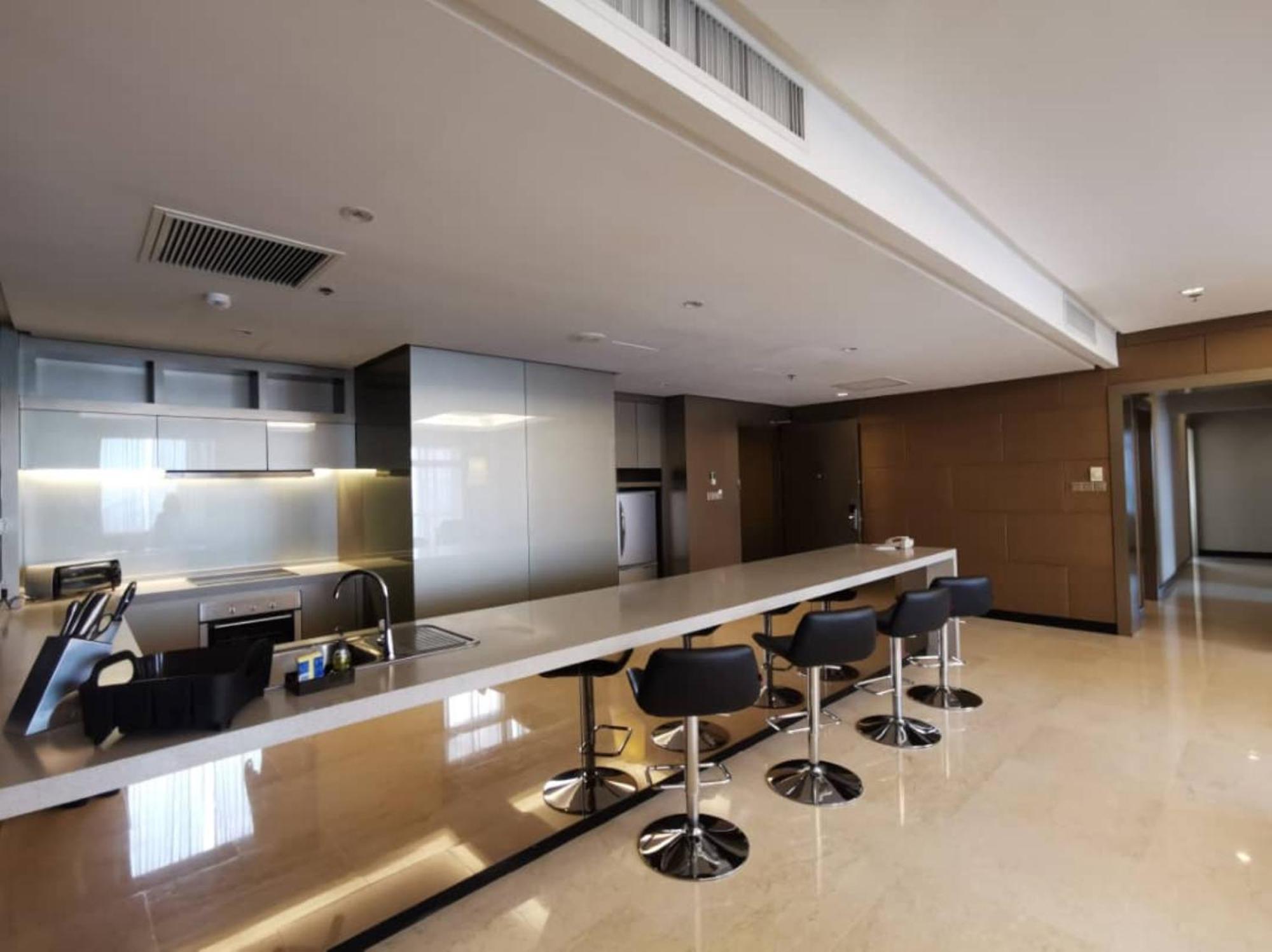Three-Bedroom Suite Exclusive Residences Lounge Access